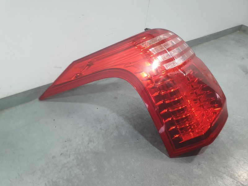 Recambio de piloto trasero izquierdo para peugeot 5008 (0u_, 0e_) 1.6 bluehdi 115 referencia OEM IAM 6350KH  
