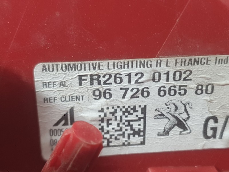 Recambio de piloto trasero izquierdo para peugeot 5008 (0u_, 0e_) 1.6 bluehdi 115 referencia OEM IAM 6350KH  