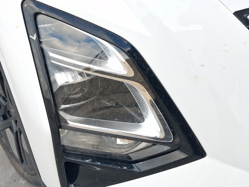 Recambio de faro derecho para omoda omoda 5 omoda 5 hev referencia OEM IAM 605000529AA  