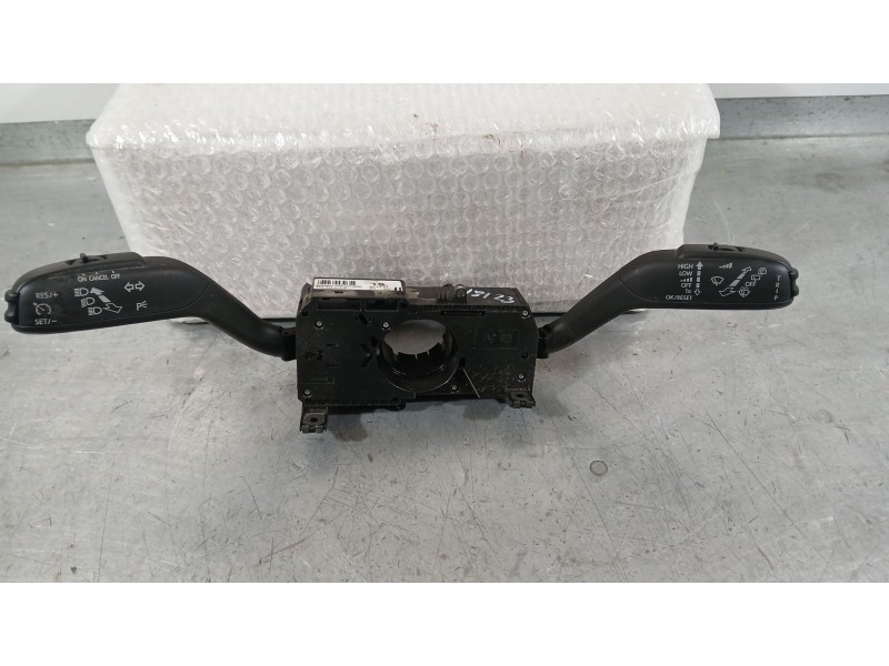 Recambio de mando luces y limpia para seat ibiza iv sc (6j1, 6p5) 1.9 tdi referencia OEM IAM 7H0953513C9B9  