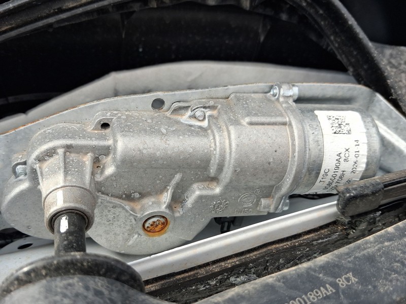 Recambio de motor limpia trasero para omoda omoda 5 omoda 5 hev referencia OEM IAM 608000190AA  