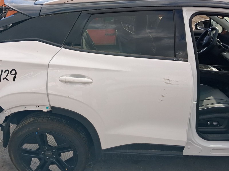 Recambio de puerta trasera derecha para omoda omoda 5 omoda 5 hev referencia OEM IAM 551001209AADYJ  