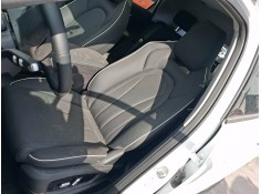 ASIENTO DELANTERO IZQUIERDO 
