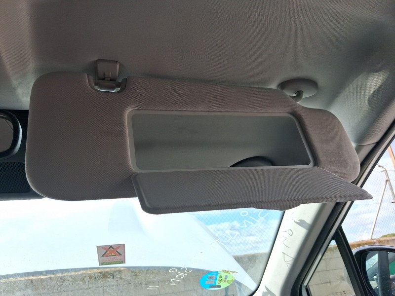 Recambio de parasol derecho para omoda omoda 5 omoda 5 hev referencia OEM IAM 403005822AABBE  