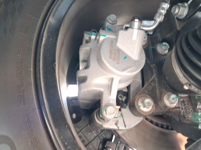 Recambio de pinza freno delantera derecha para omoda omoda 5 omoda 5 hev referencia OEM IAM 204000086AA  