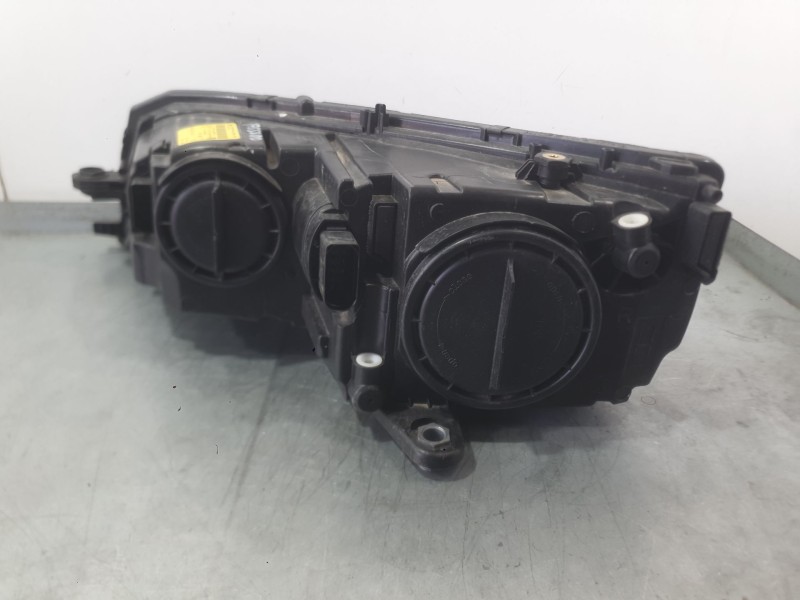 Recambio de faro derecho para skoda octavia iii (5e3, nl3, nr3) 1.5 tsi referencia OEM IAM 5E1941016C  