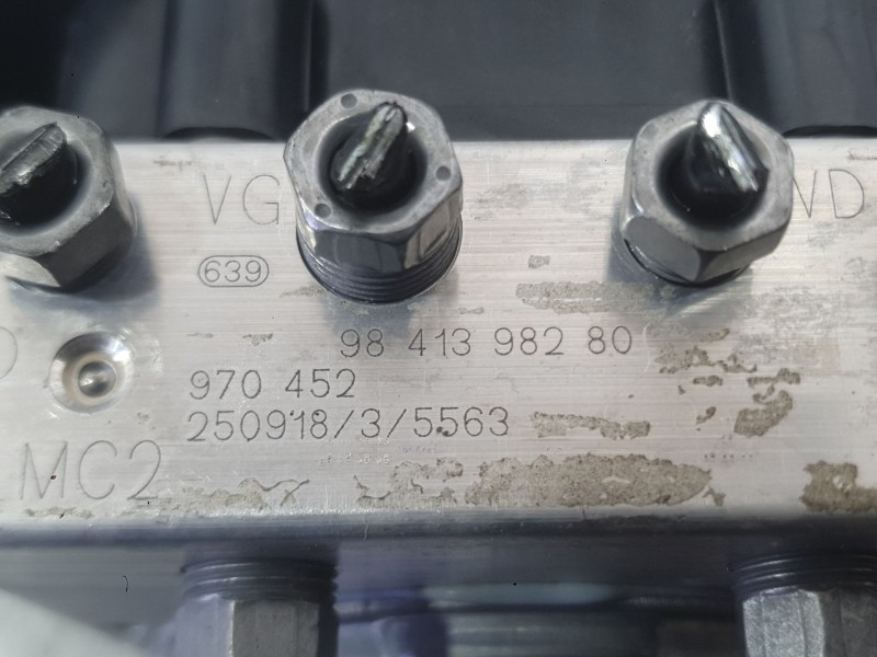 Recambio de abs para jeep avenger (j2) electric referencia OEM IAM 0009858635980  