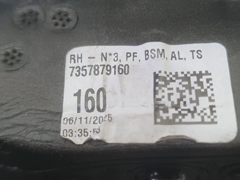 Recambio de retrovisor derecho para jeep avenger (j2) electric referencia OEM IAM 735787913  