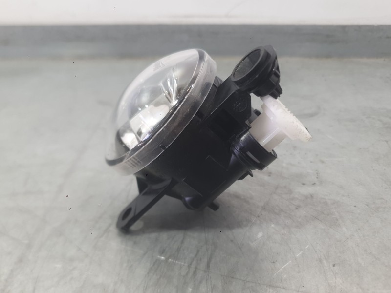 Recambio de faro antiniebla derecho para jeep avenger (j2) electric referencia OEM IAM 9831303680  