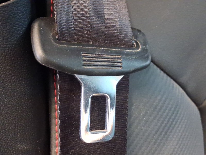 Recambio de cinturon seguridad trasero derecho para mg zs suv (azs1) 1.5 vti referencia OEM IAM 10242536  