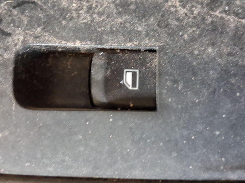 Recambio de mando elevalunas delantero derecho para mg zs suv (azs1) 1.5 vti referencia OEM IAM 10470986  