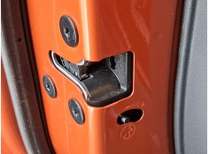 CERRADURA PUERTA TRASERA IZQUIERDA 10640593 