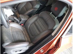 ASIENTO DELANTERO IZQUIERDO 