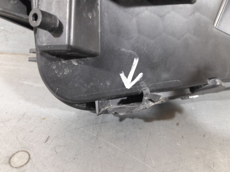 Recambio de piloto delantero izquierdo para peugeot 2008 ii (us_, us-, uy_, uj_, ur_, uc_) 2008 1.2 hybrid referencia OEM IAM 98