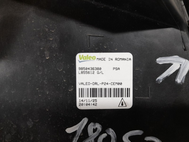 Recambio de piloto delantero izquierdo para peugeot 2008 ii (us_, us-, uy_, uj_, ur_, uc_) 2008 1.2 hybrid referencia OEM IAM 98