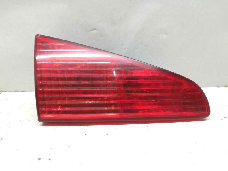 Recambio de piloto trasero izquierdo para peugeot 607 (s1) básico referencia OEM IAM   INTERIOR