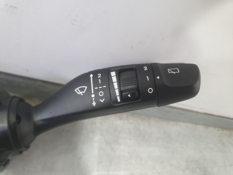 Recambio de mando luces y limpia para hyundai i20 iii (bc3, bi3) 1.0 t-gdi referencia OEM IAM 93404Q0960  