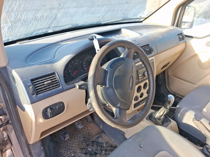 ford tourneo connect del año 2009