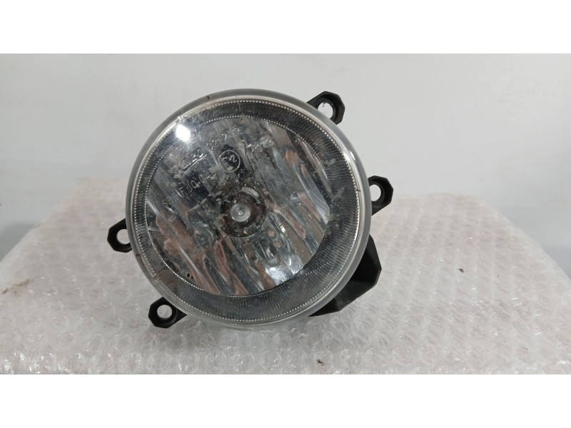 Recambio de faro antiniebla derecho para toyota auris (_e18_) 1.8 hybrid (zwe186_) referencia OEM IAM 8121002110  
