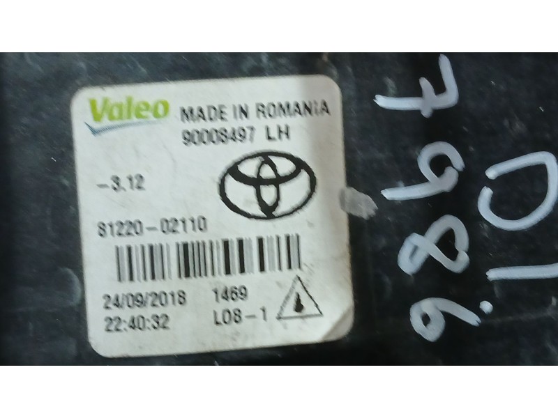 Recambio de faro antiniebla izquierdo para toyota auris (_e18_) 1.8 hybrid (zwe186_) referencia OEM IAM 8122002110  