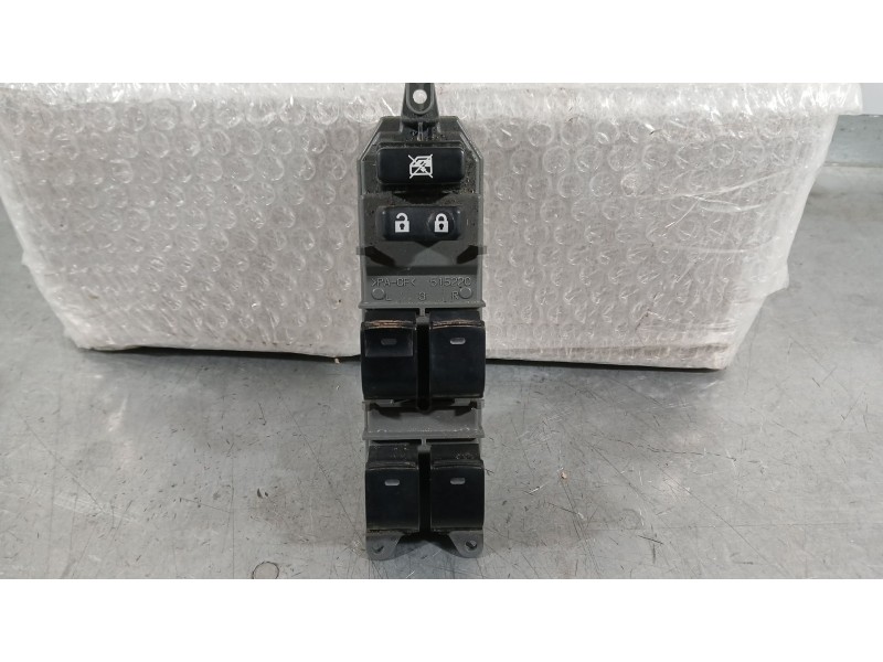 Recambio de mando elevalunas delantero izquierdo para toyota auris (_e18_) 1.8 hybrid (zwe186_) referencia OEM IAM 8482002320  
