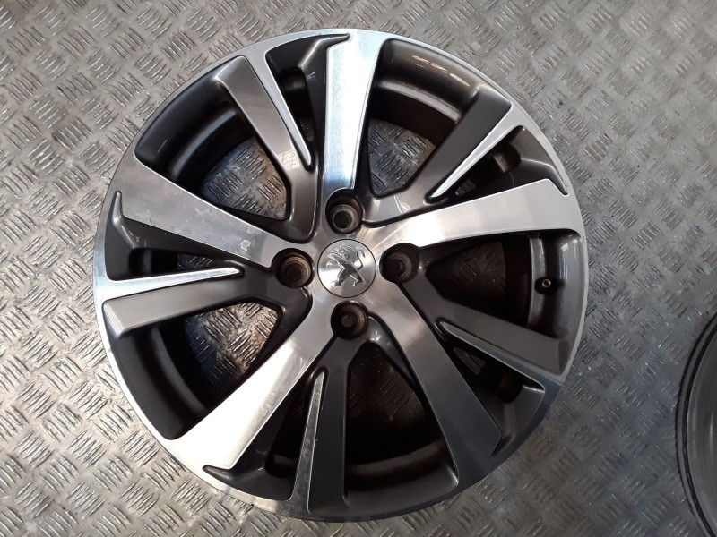 Recambio de juego llantas aluminio para peugeot 2008 i (cu_) 1.2 thp 110 / puretech 110 referencia OEM IAM 6.5X17 4 TORN ET20 RO