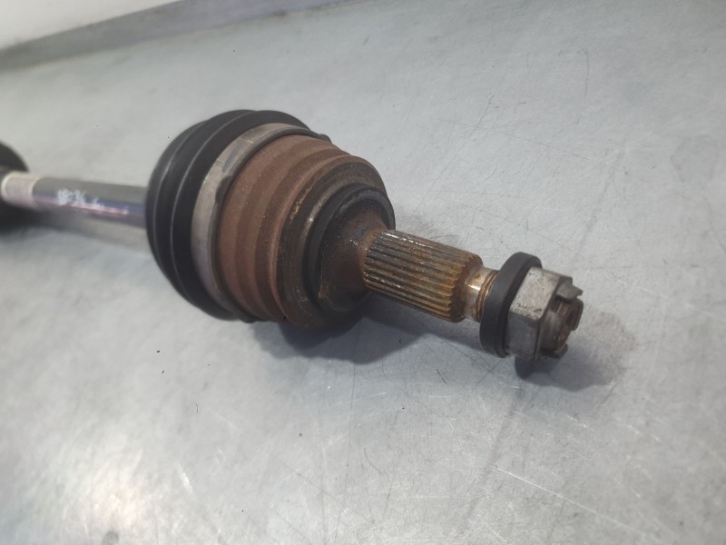 Recambio de transmision delantera derecha para peugeot 308 iii (fb_, fh_, fp_, f3_, fm_) bluehdi 130 (fbyhzl, fbyhzt) referencia
