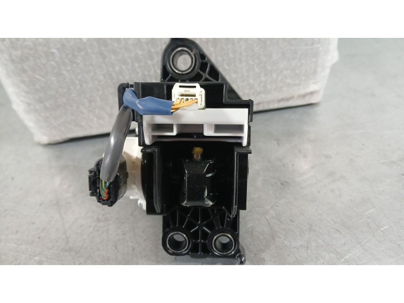Recambio de palanca cambio para toyota auris (_e18_) 1.8 hybrid (zwe186_) referencia OEM IAM 3355012G20B0  