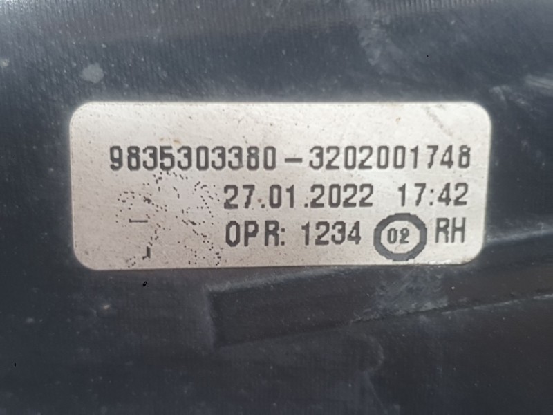 Recambio de piloto trasero derecho paragolpes para peugeot 308 iii (fb_, fh_, fp_, f3_, fm_) bluehdi 130 (fbyhzl, fbyhzt) refere