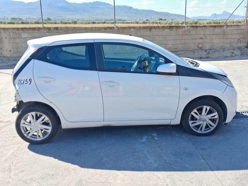toyota aygo (_b4_) del año 2015