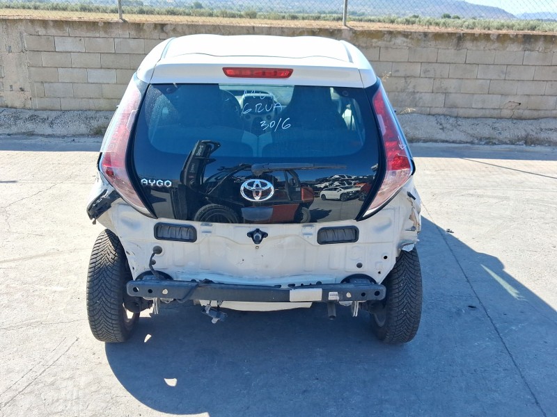 toyota aygo (_b4_) del año 2015
