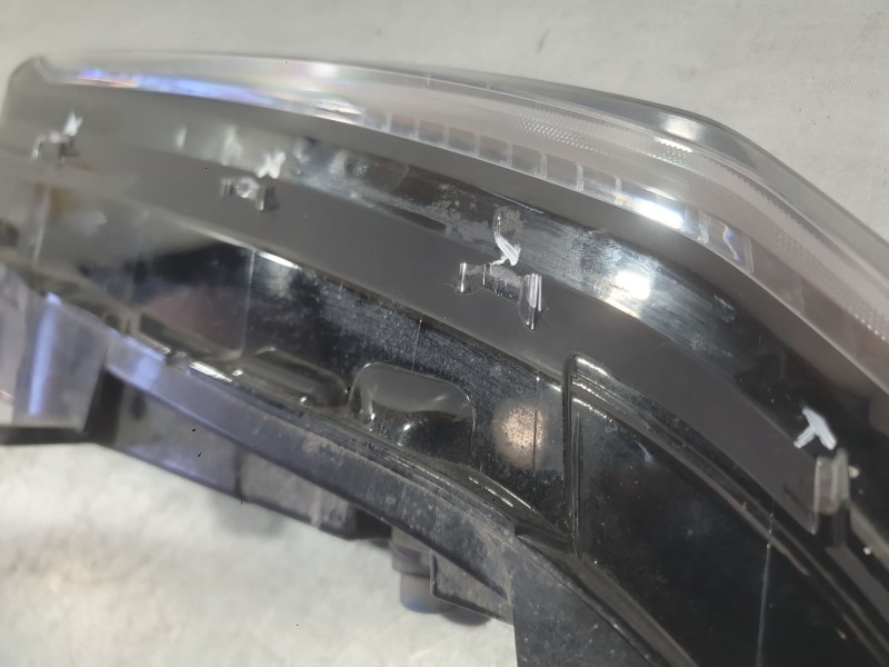 Recambio de piloto delantero izquierdo para peugeot 308 iii (fb_, fh_, fp_, f3_, fm_) bluehdi 130 (fbyhzl, fbyhzt) referencia OE