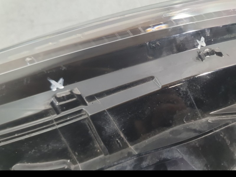 Recambio de piloto delantero izquierdo para peugeot 308 iii (fb_, fh_, fp_, f3_, fm_) bluehdi 130 (fbyhzl, fbyhzt) referencia OE