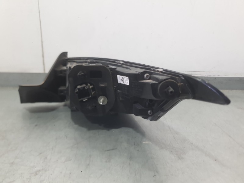 Recambio de piloto trasero izquierdo exterior para peugeot 308 iii (fb_, fh_, fp_, f3_, fm_) bluehdi 130 (fbyhzl, fbyhzt) refere