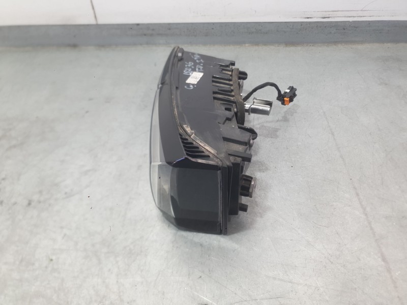 Recambio de piloto trasero derecho interior para peugeot 308 iii (fb_, fh_, fp_, f3_, fm_) bluehdi 130 (fbyhzl, fbyhzt) referenc