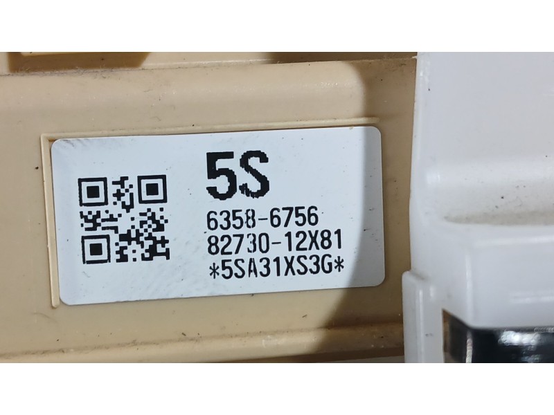 Recambio de caja reles / fusibles para toyota auris (_e18_) 1.8 hybrid (zwe186_) referencia OEM IAM   