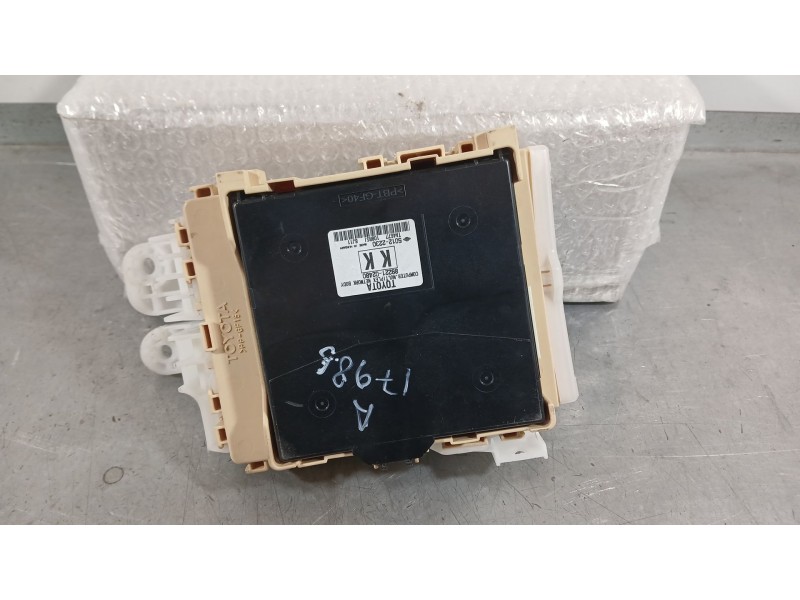 Recambio de caja reles / fusibles para toyota auris (_e18_) 1.8 hybrid (zwe186_) referencia OEM IAM   
