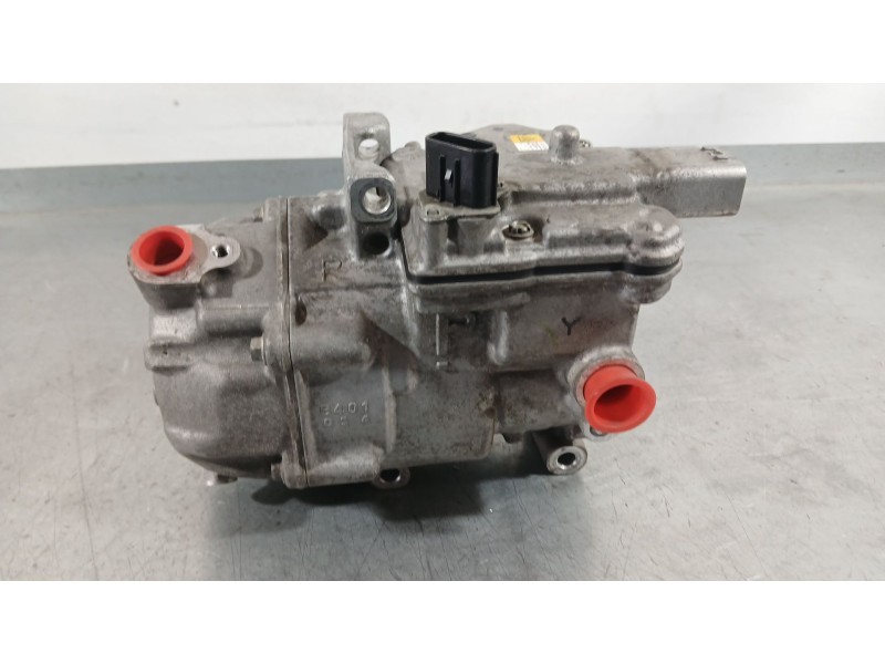 Recambio de compresor aire acondicionado para toyota auris (_e18_) 1.8 hybrid (zwe186_) referencia OEM IAM 8837047033  