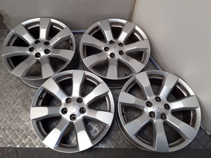 Recambio de juego llantas aluminio para mitsubishi outlander ii van (cw_w) di-d 4wd (cw1w) referencia OEM IAM 7X18 5 TORN ET38 R