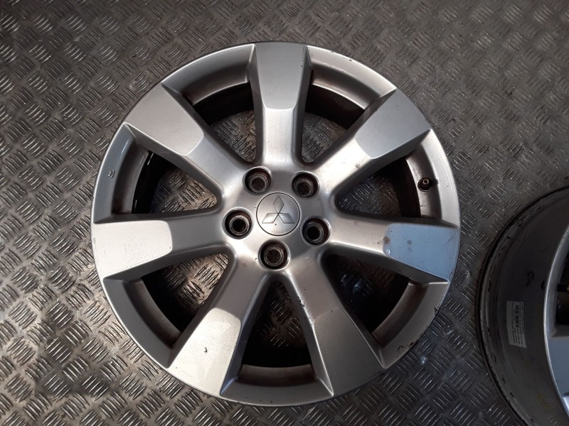Recambio de juego llantas aluminio para mitsubishi outlander ii van (cw_w) di-d 4wd (cw1w) referencia OEM IAM 7X18 5 TORN ET38 R