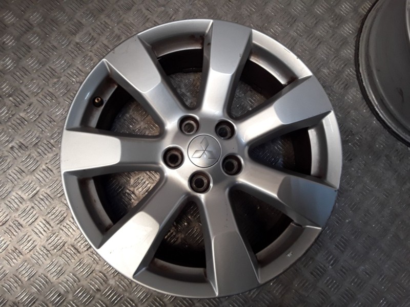 Recambio de juego llantas aluminio para mitsubishi outlander ii van (cw_w) di-d 4wd (cw1w) referencia OEM IAM 7X18 5 TORN ET38 R