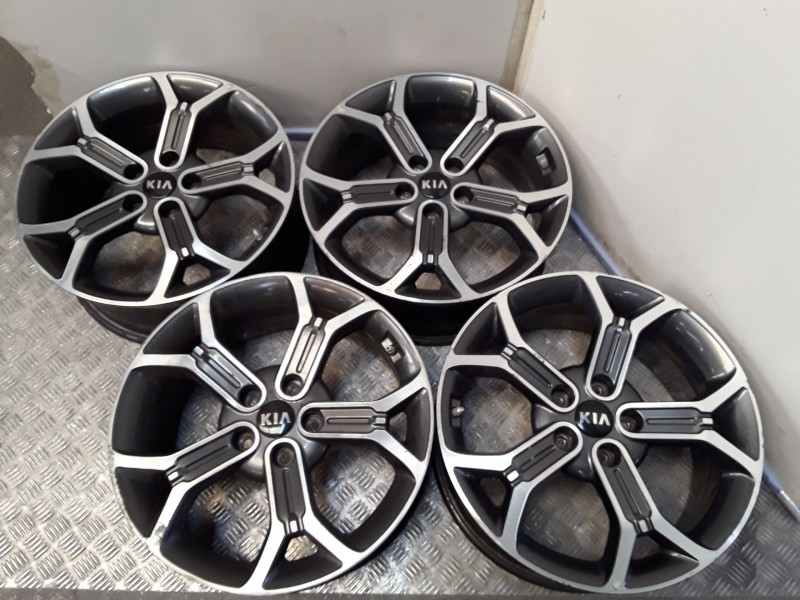 Recambio de juego llantas aluminio para kia xceed (cd) 1.6 gdi hybrid referencia OEM IAM 7.5X18 5 TORN ET45 ROZADAS ALUMINIO