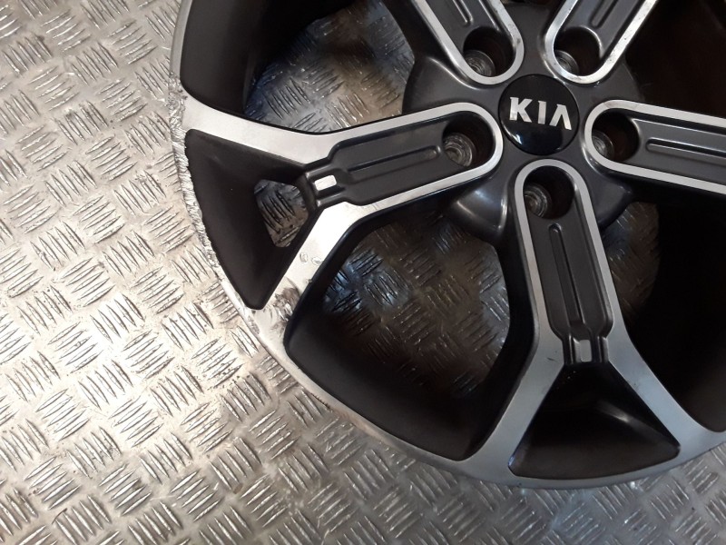 Recambio de juego llantas aluminio para kia xceed (cd) 1.6 gdi hybrid referencia OEM IAM 7.5X18 5 TORN ET45 ROZADAS ALUMINIO