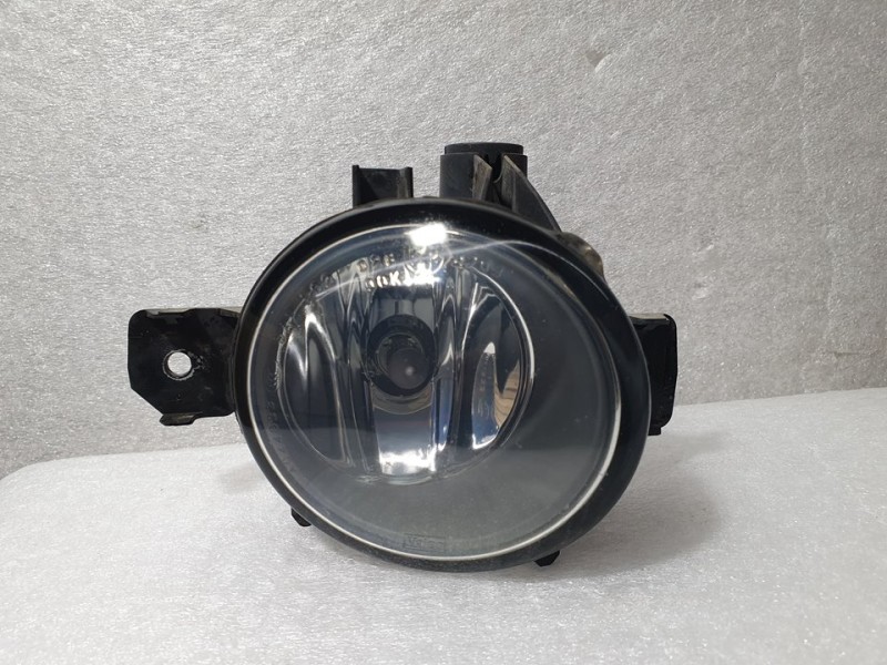 Recambio de faro antiniebla derecho para bmw x5 (e70) 3.0d referencia OEM IAM 692465605 89206142 VALEO