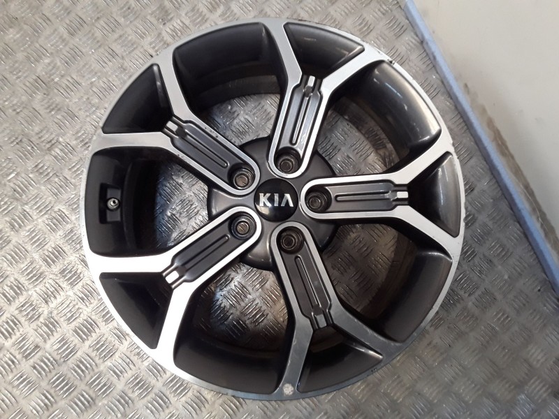 Recambio de juego llantas aluminio para kia xceed (cd) 1.6 gdi hybrid referencia OEM IAM 7.5X18 5 TORN ET45 ROZADAS ALUMINIO