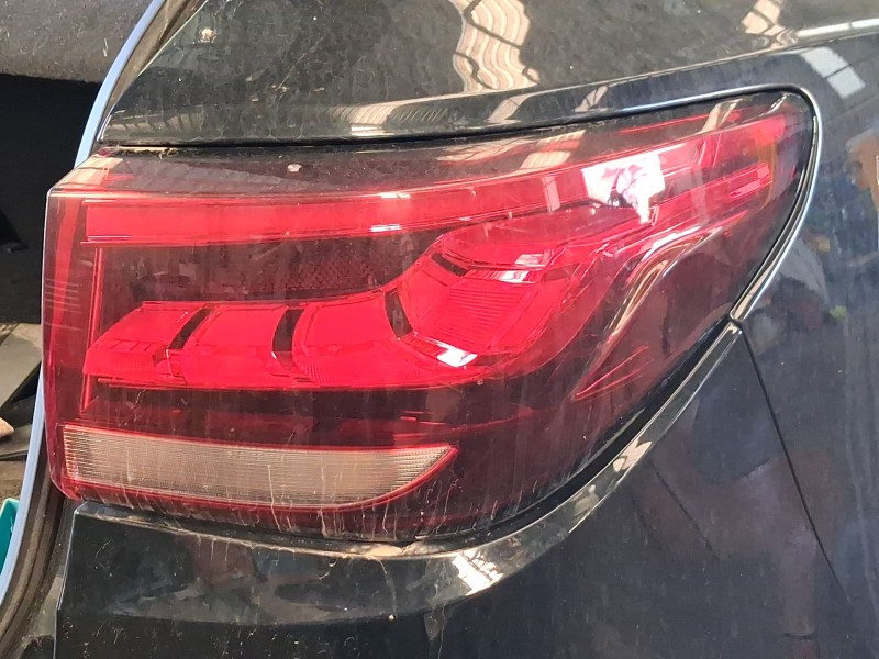 Recambio de piloto trasero derecho exterior para mg zs suv (azs1) ev referencia OEM IAM 10293792  
