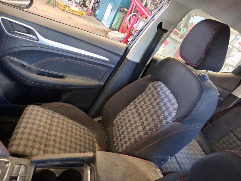 Recambio de asiento delantero derecho para mg zs suv (azs1) ev referencia OEM IAM   
