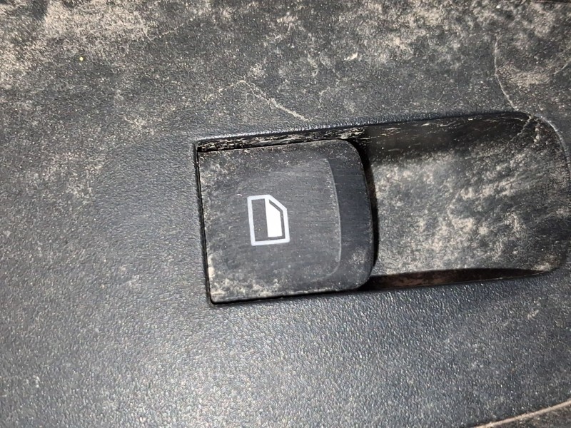 Recambio de mando elevalunas trasero izquierdo para mg zs suv (azs1) ev referencia OEM IAM 10488337  