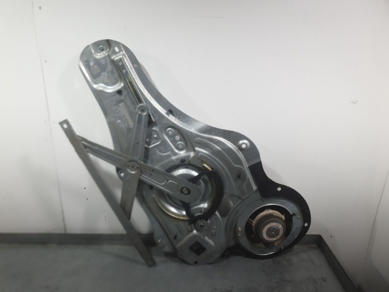 Recambio de elevalunas delantero izquierdo para kia sportage iii (sl) 2.0 crdi referencia OEM IAM 824713U000  