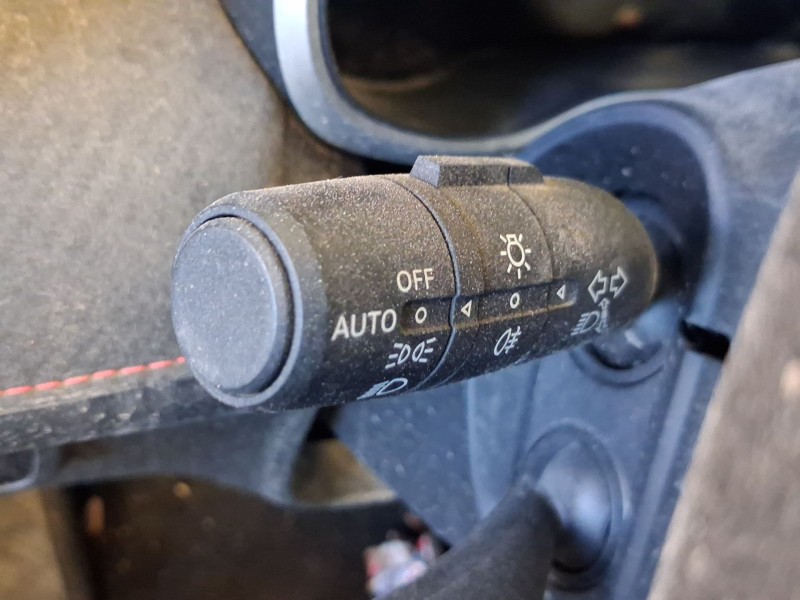 Recambio de mando luces y limpia para mg zs suv (azs1) ev referencia OEM IAM 10990131  10990214